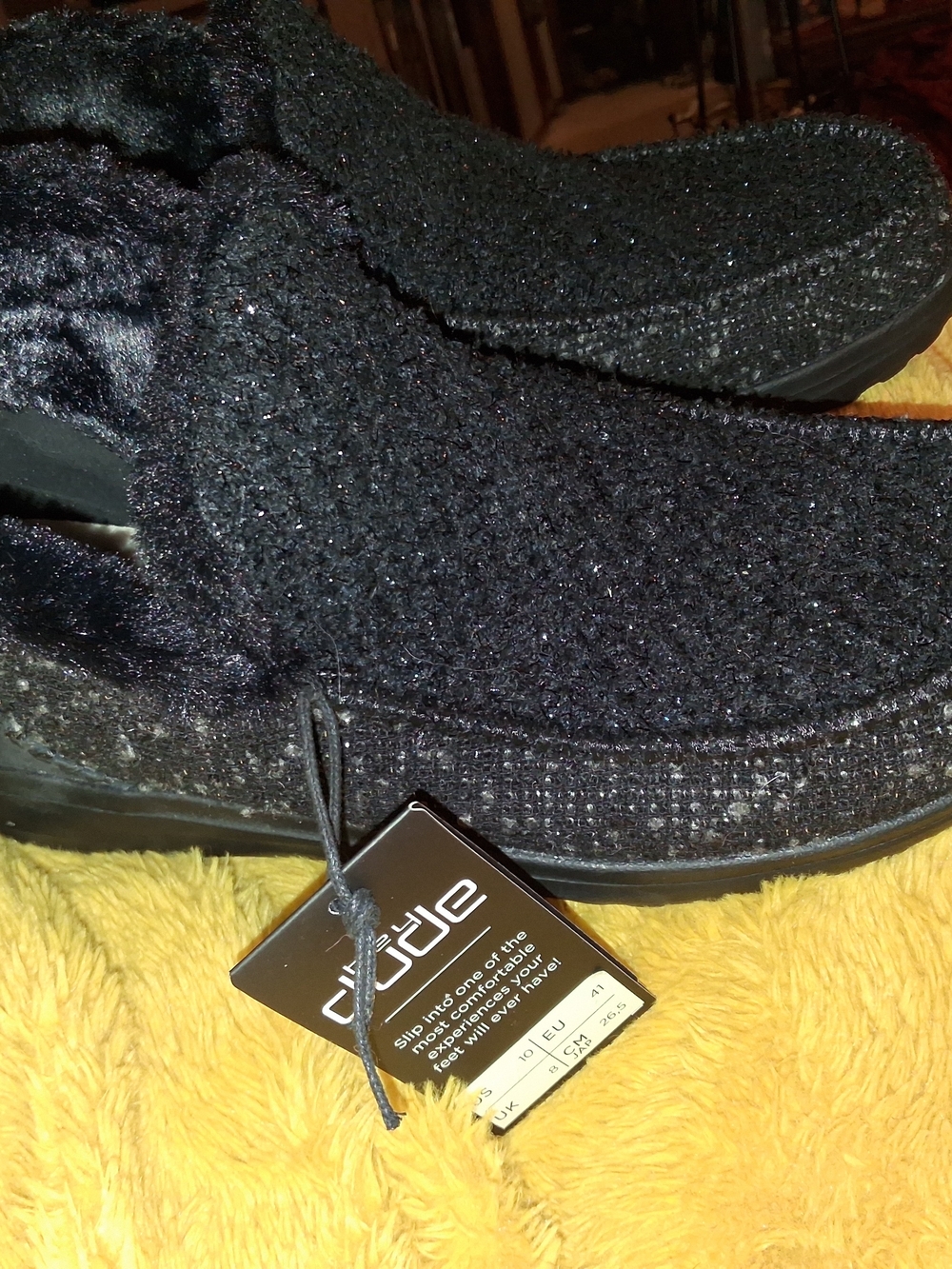 Hey Dude Women's Black Fuzzy Slip-On Slippers